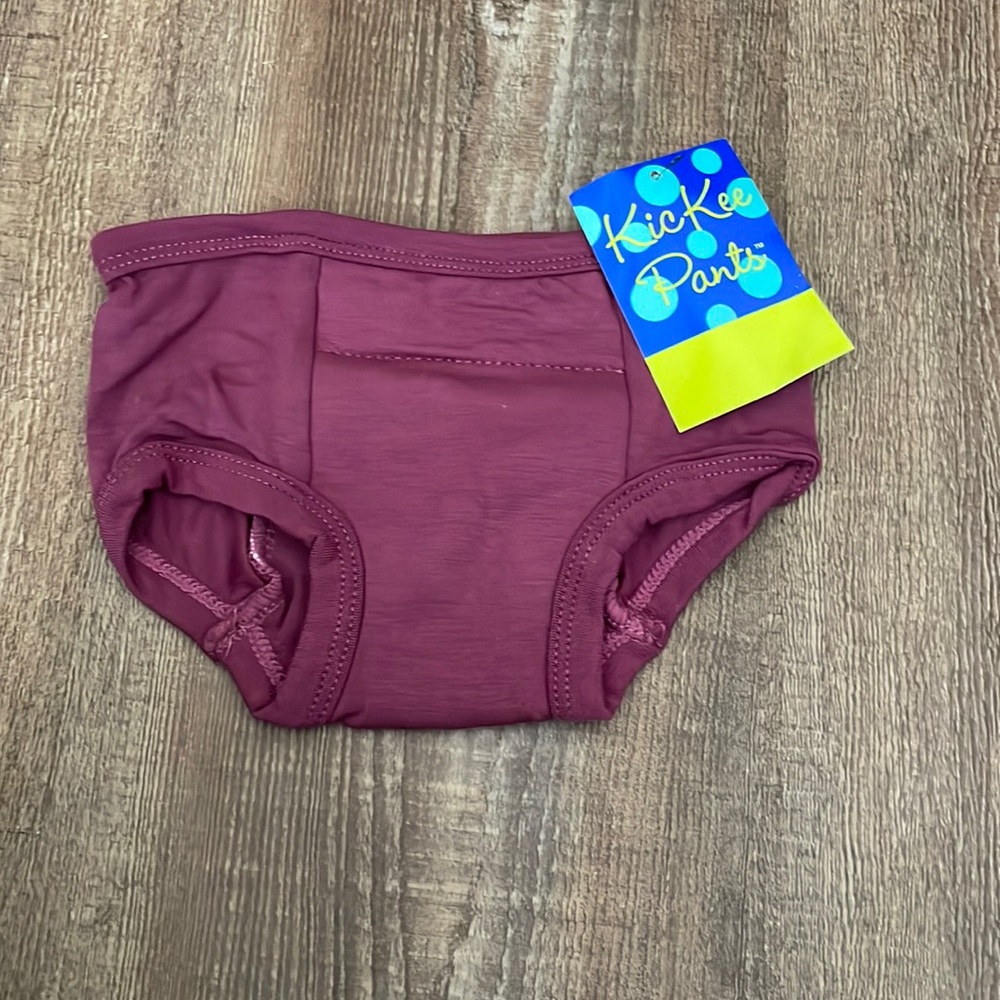 NWT Kickee pants trainers